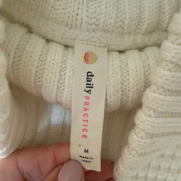 Anthropologie daily practice  Maxi Dress with Lace Detail - Picture 5 of 6